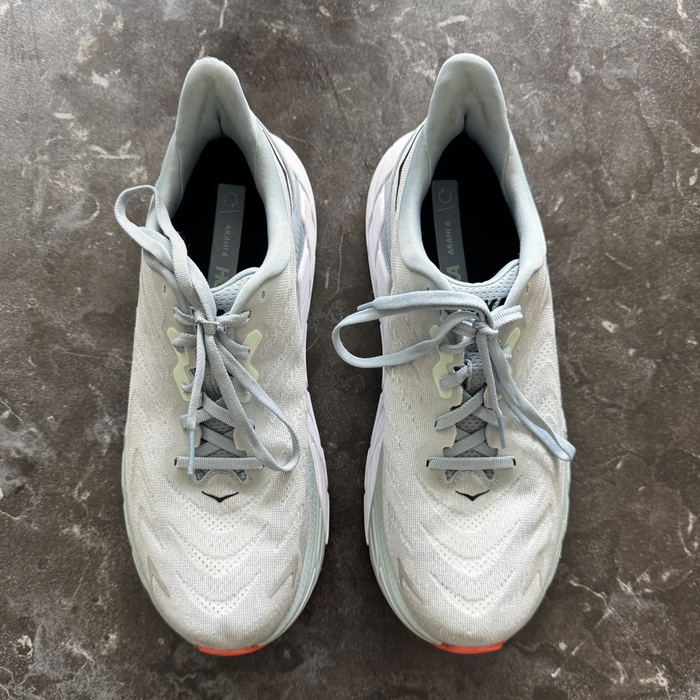 Hoka Arahi 6 Women’s Shoes